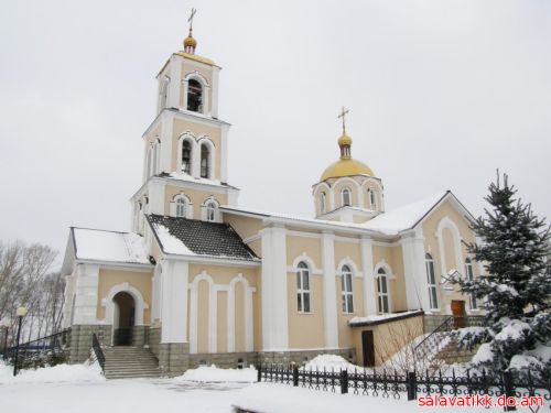 Кафедральный собор Успения Пресвятой Богородицы Салават зимой